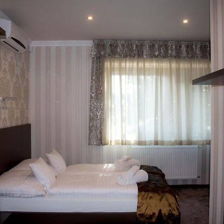 Control Motel Jaszbereny Luaran gambar