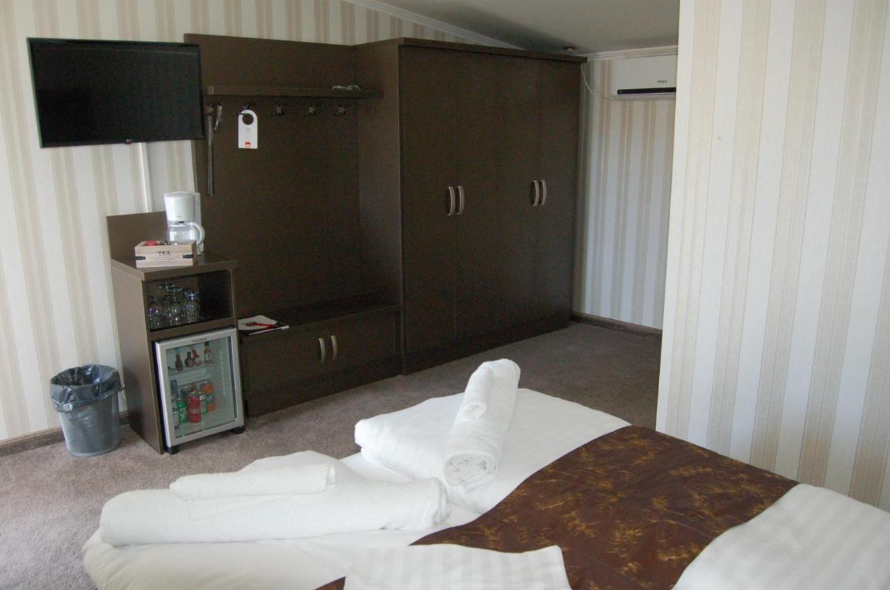 Control Motel Jaszbereny Luaran gambar