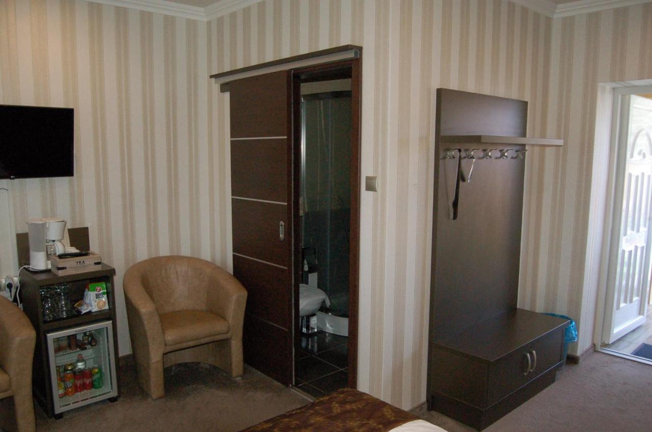 Control Motel Jaszbereny Luaran gambar